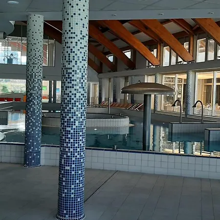 Velence Resort Apartman * ולנצה